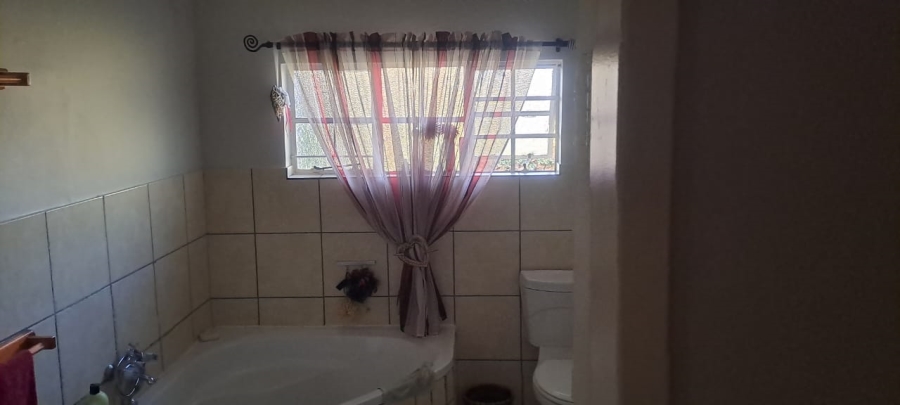 4 Bedroom Property for Sale in Rustenburg Rural North West